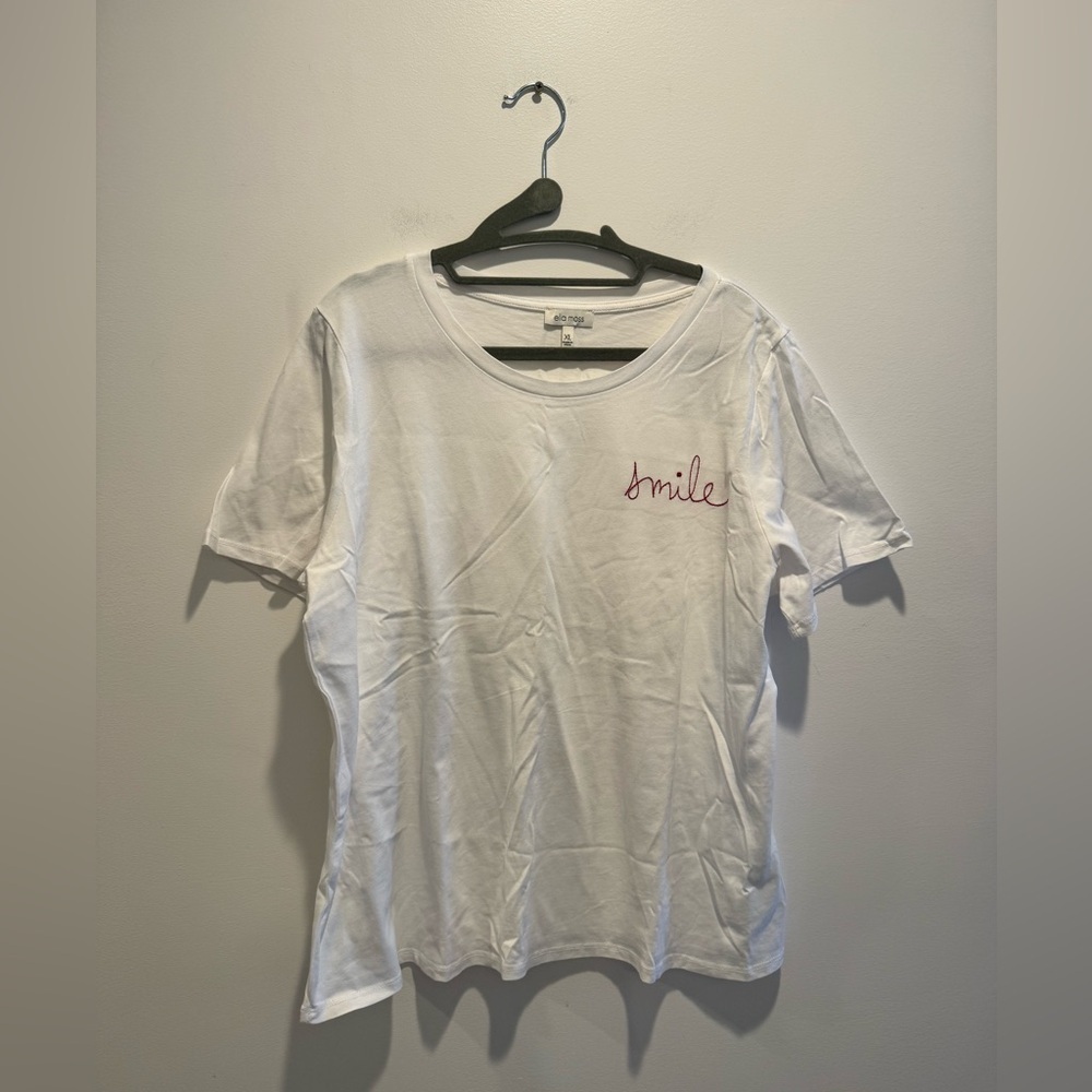 Ella Moss Embroidered Crewneck short sleeve tee
